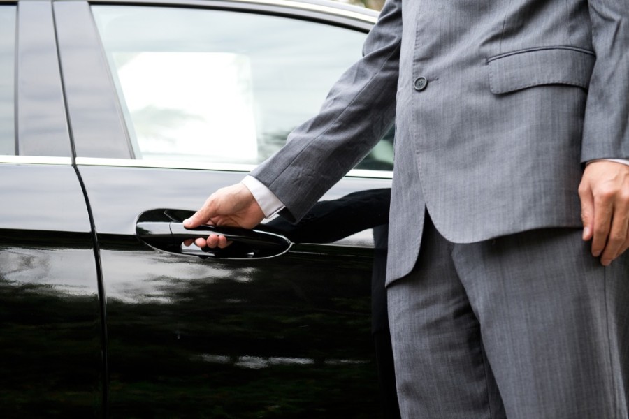 Mengenal Kaca Samping Berlapis pada Mobil dan Fungsinya