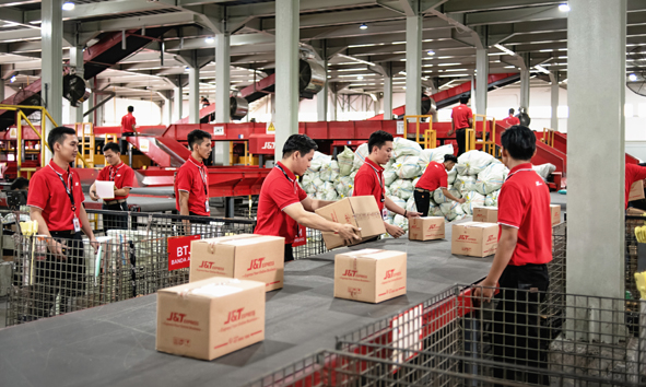 JNT Express Catat Lonjakan Pengiriman 60% Berkat Inovasi dan Fokus Pelanggan