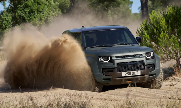 Defender OCTA Resmi Meluncur di Indonesia: SUV Mewah Paling Tangguh dari Land Rover