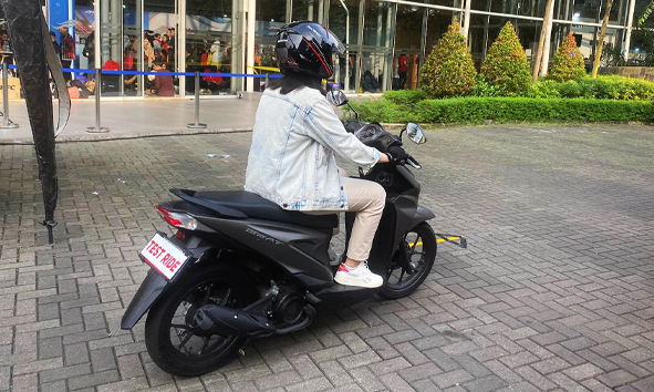 Wahana Makmur Sejati Bagikan 5 Tips Keselamatan untuk Bikers Wanita