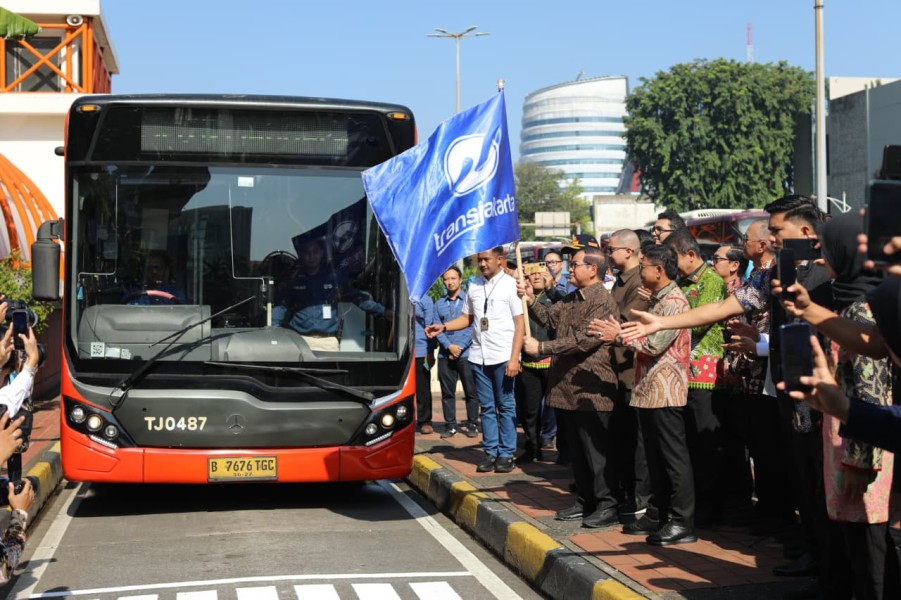 Sopir TransJakarta Tiba-Tiba Sakit, Bagaimana Nasib Penumpang?