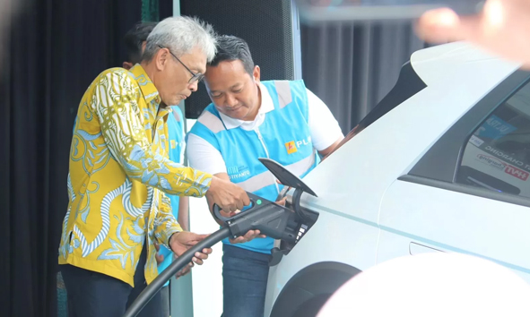 PLN Buka SPKLU Center Perdana di Yogyakarta, Pengisian Kendaraan Listrik Kini Lebih Mudah